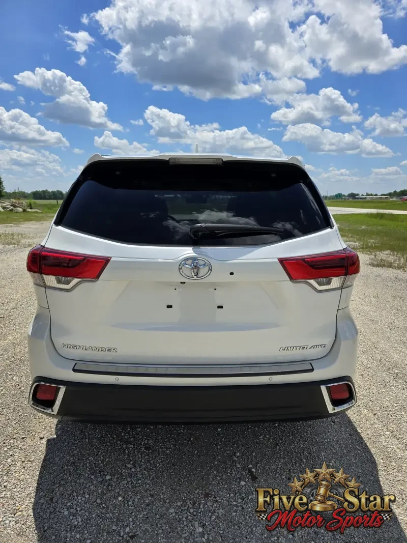 2018 Toyota Highlander Limited AWD photo 37