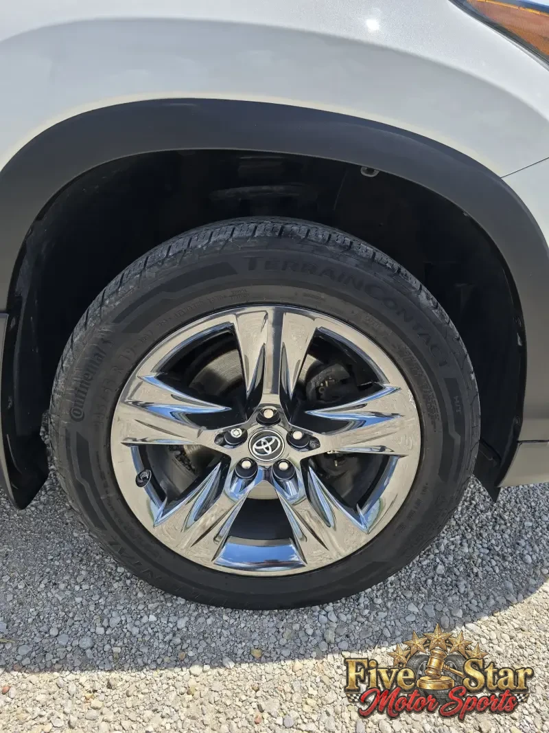 2018 Toyota Highlander Limited AWD photo 29