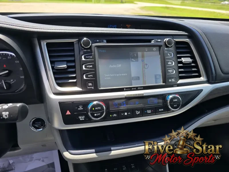 2018 Toyota Highlander Limited AWD photo 20