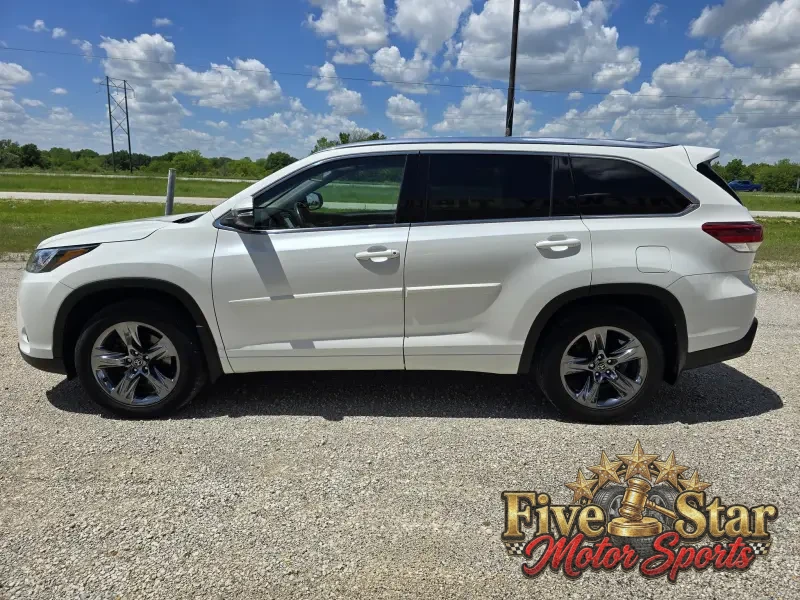 2018 Toyota Highlander Limited AWD photo 35