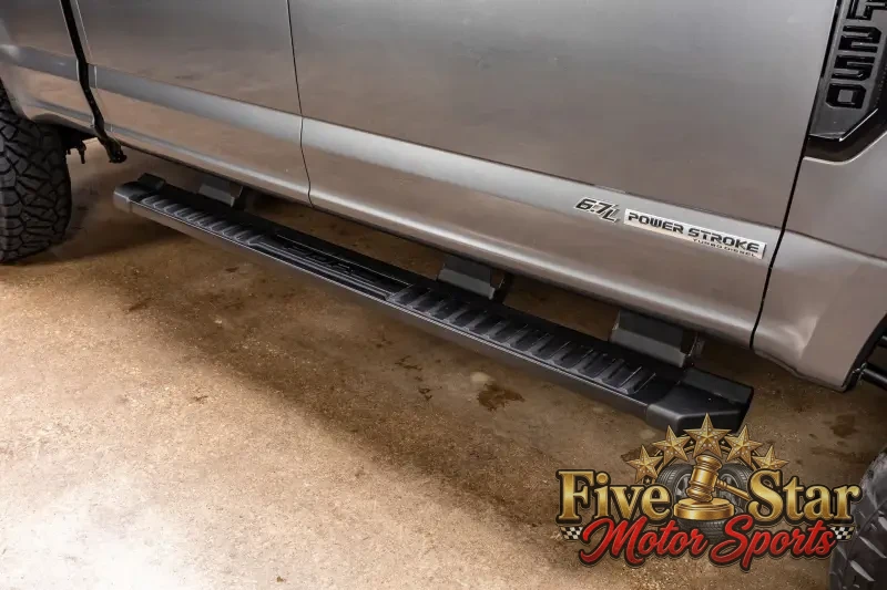 2022 Ford F250 Lariat photo 32