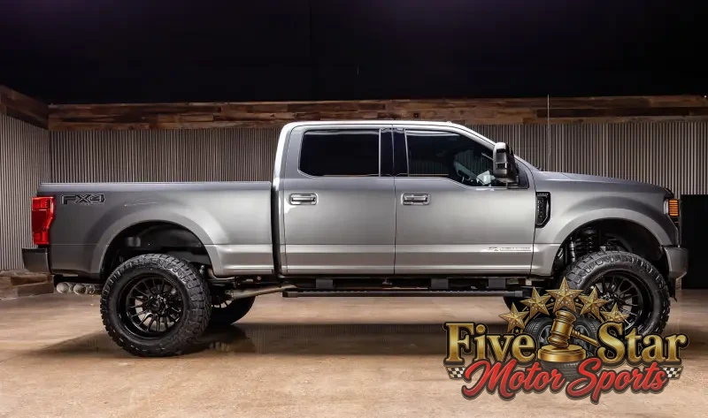 2022 Ford F250 Lariat photo 3