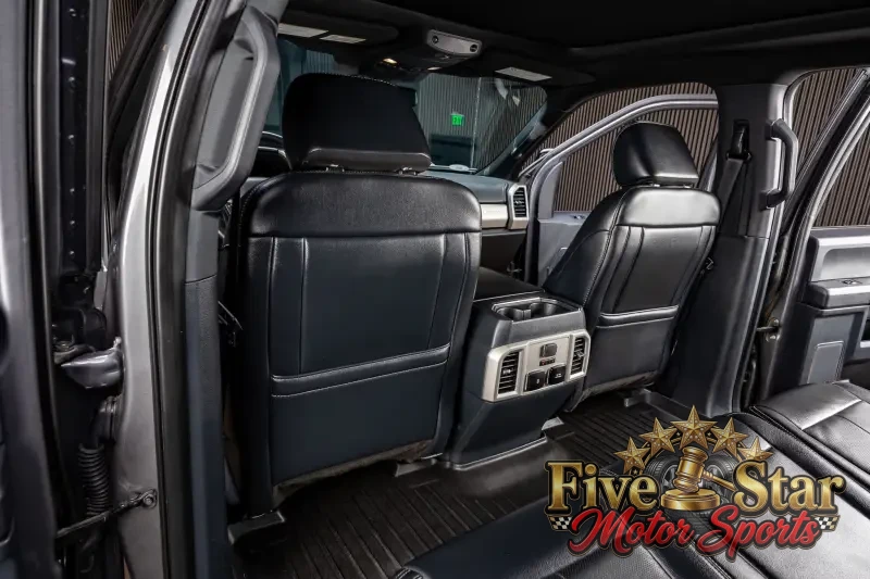 2022 Ford F250 Lariat photo 29