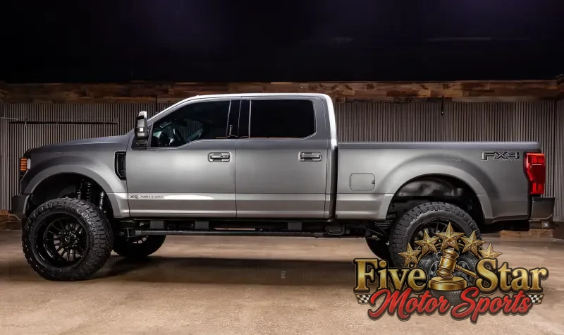 2022 Ford F250 Lariat photo 2
