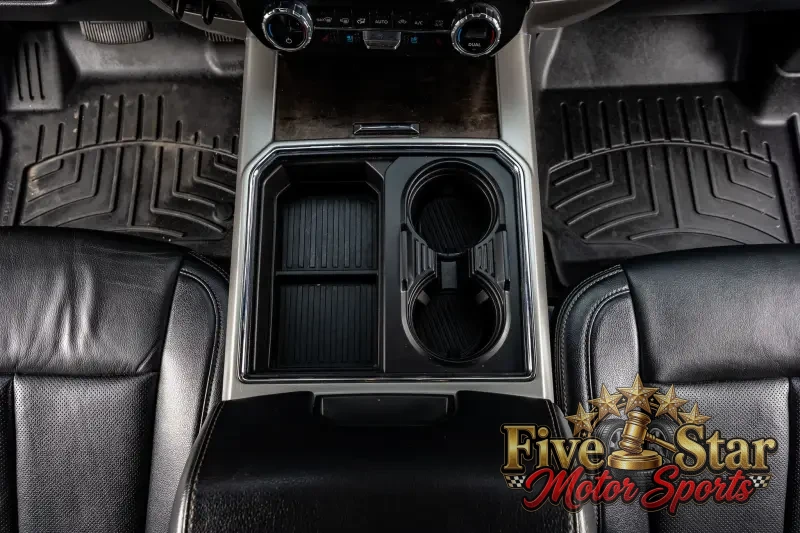 2022 Ford F250 Lariat photo 19