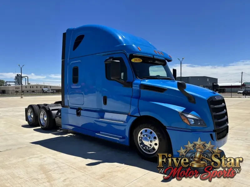 2020 Freightliner Cascadia 126 photo 21