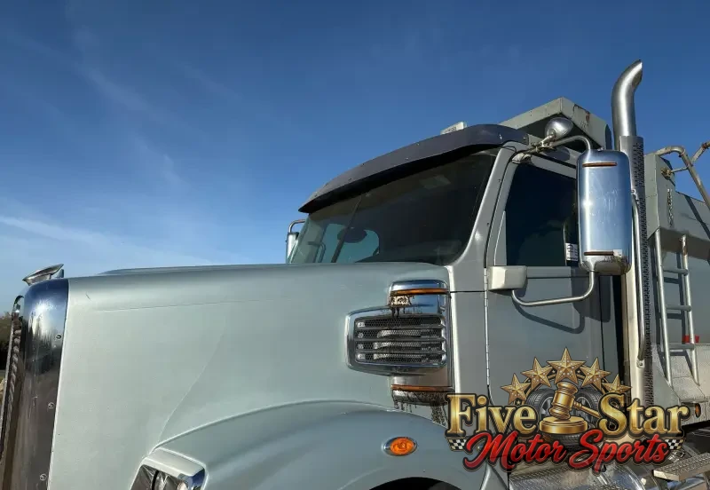 2013 Freightliner Coronado Dump Truck photo 10