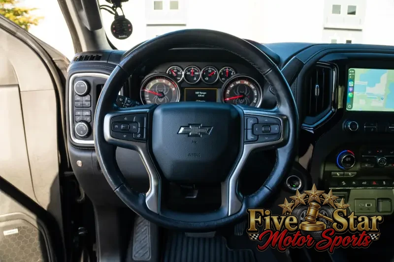 2022 Chevrolet Silverado 1500 RST photo 17
