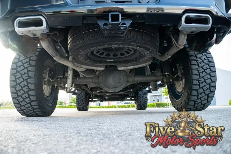 2022 Chevrolet Silverado 1500 RST photo 2