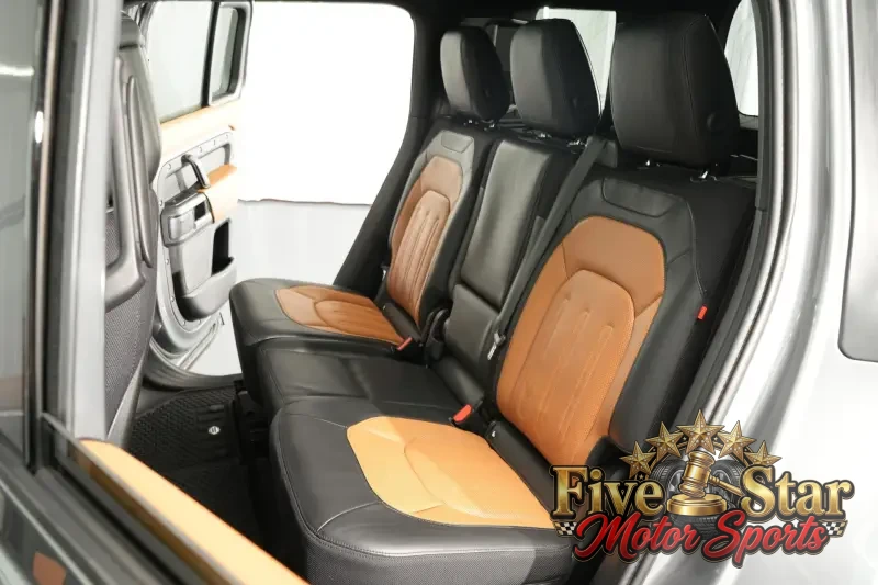2021 Land Rover Defender 110 X Sport photo 43