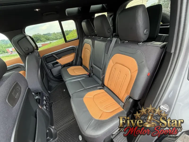 2021 Land Rover Defender 110 X Sport photo 44
