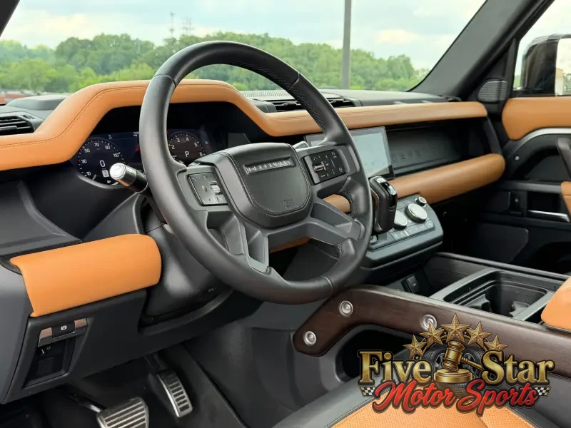 2021 Land Rover Defender 110 X Sport photo 37
