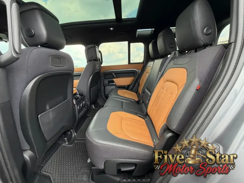 2021 Land Rover Defender 110 X Sport photo 45