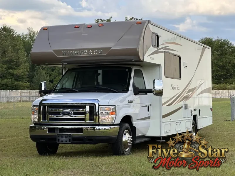 2018 Winnebago Spirit 25B photo 29