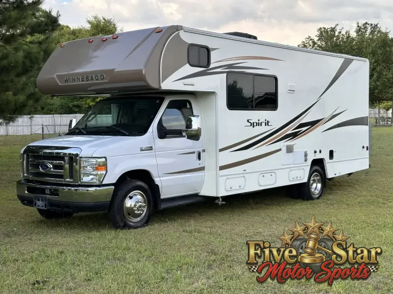 2018 Winnebago Spirit 25B photo 1