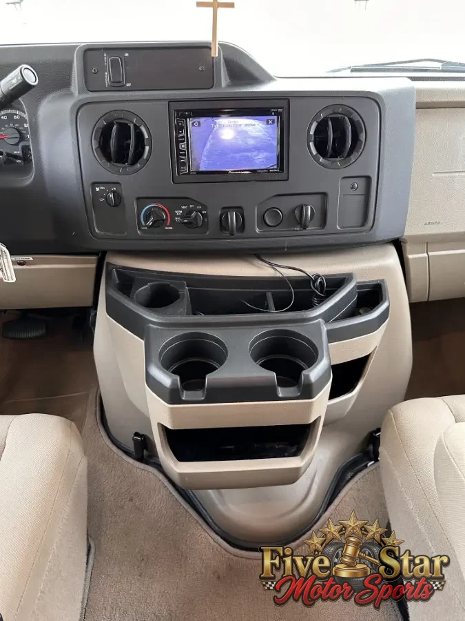 2018 Winnebago Spirit 25B photo 18
