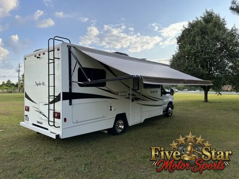2018 Winnebago Spirit 25B photo 31