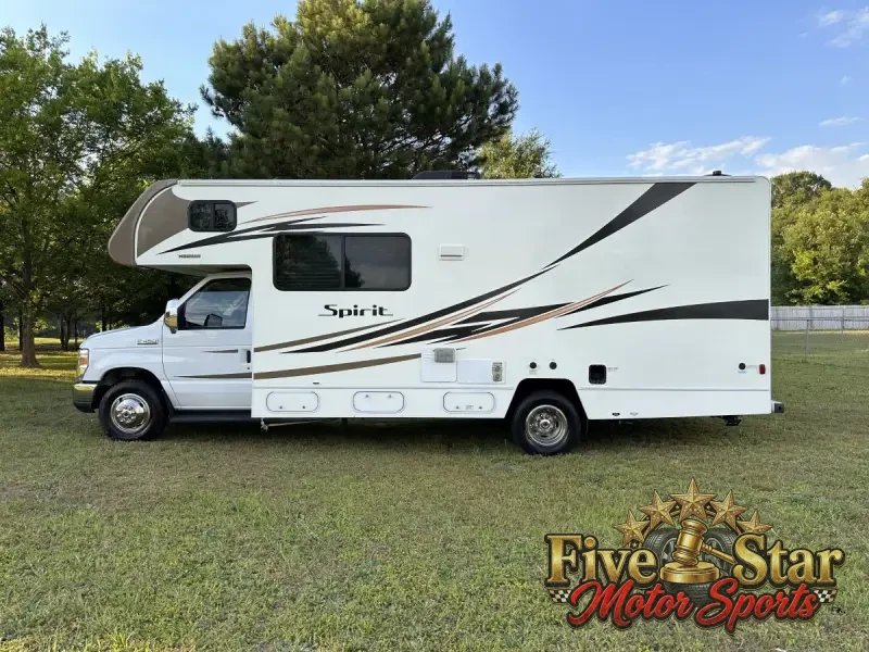2018 Winnebago Spirit 25B photo 36