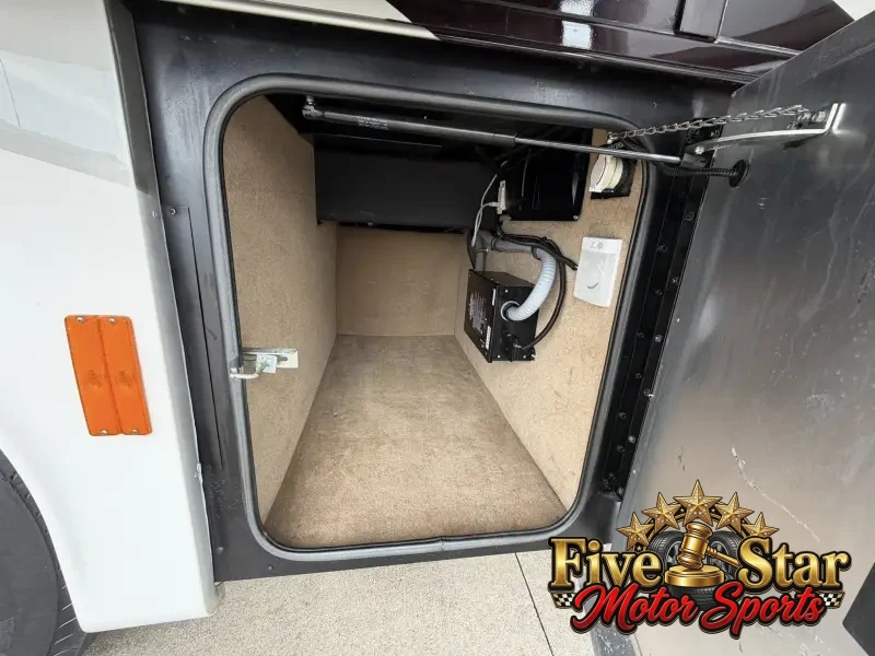 2018 Tiffin Phaeton 40IH photo 53