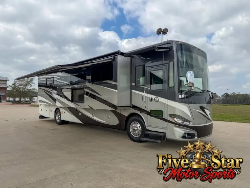2018 Tiffin Phaeton 40IH photo 1