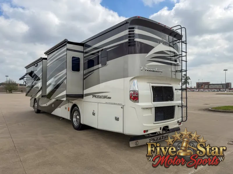 2018 Tiffin Phaeton 40IH photo 62