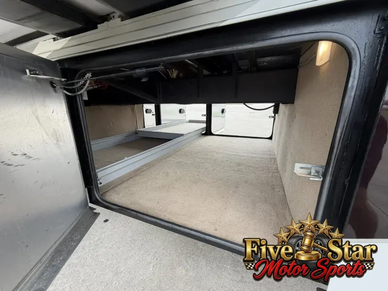 2018 Tiffin Phaeton 40IH photo 42