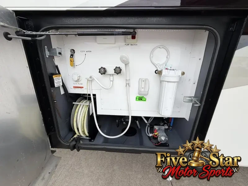 2018 Tiffin Phaeton 40IH photo 43