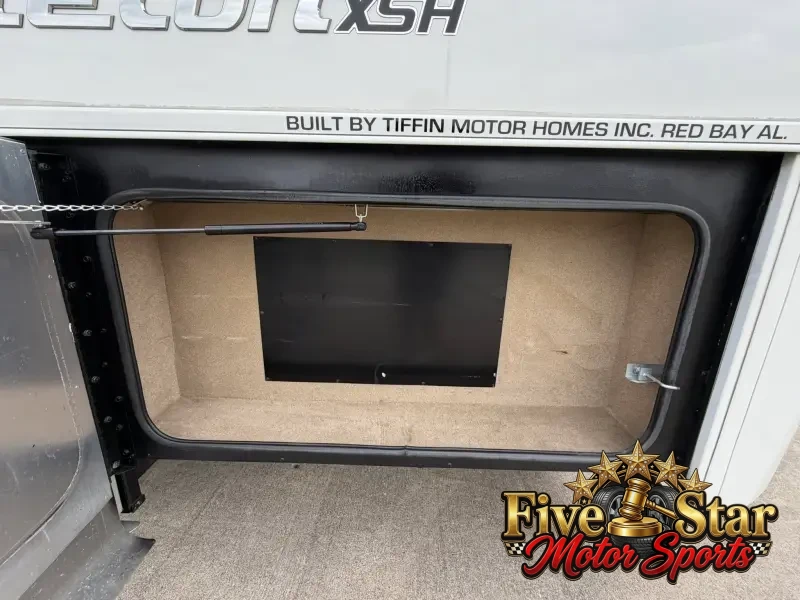 2018 Tiffin Phaeton 40IH photo 47