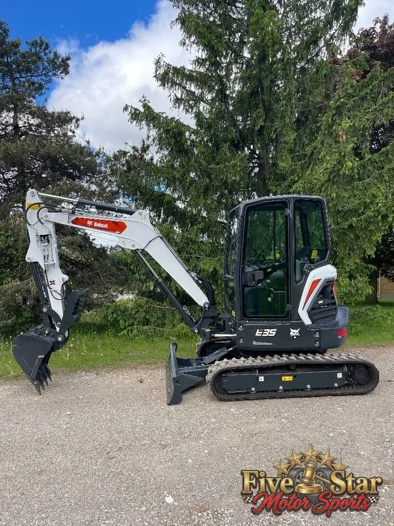 2020 Bobcat E35 Excavator photo 3