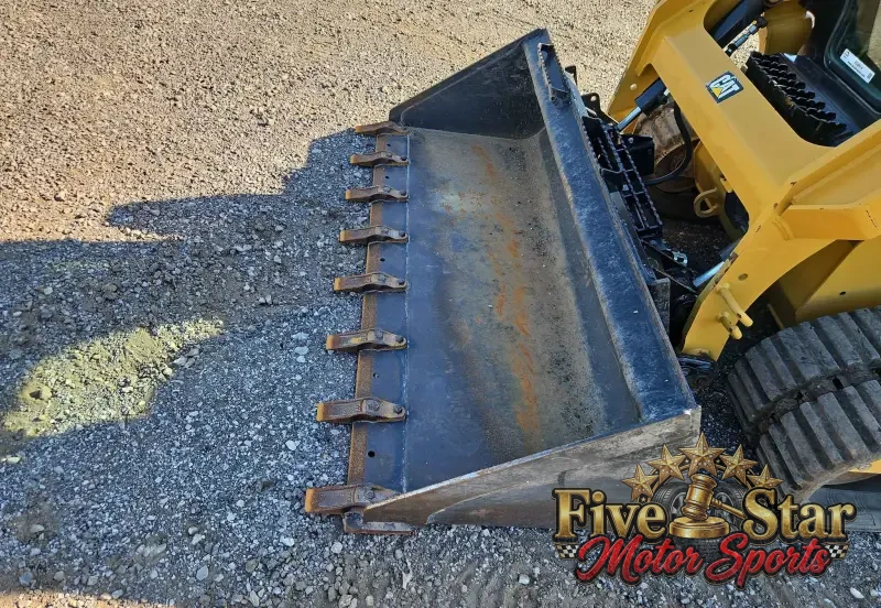 2019 Caterpillar 239D photo 14
