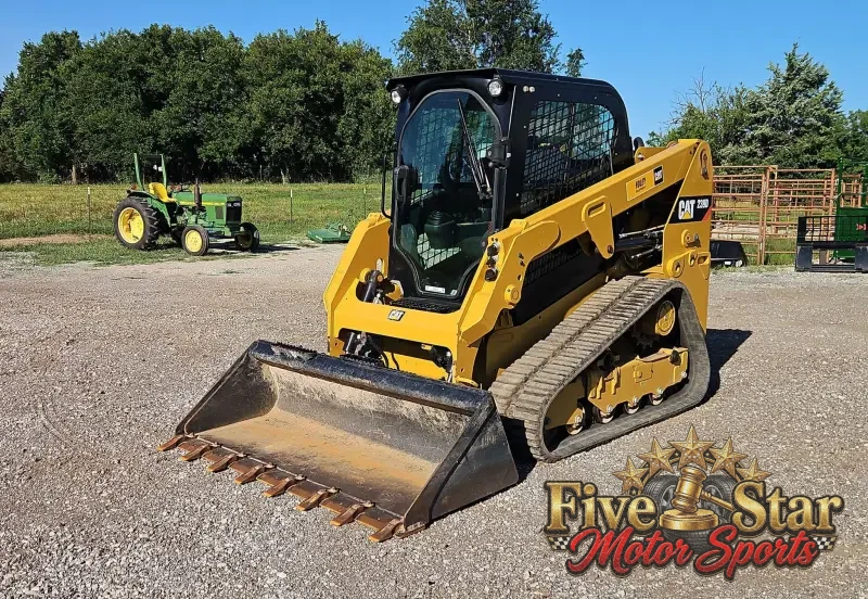 2019 Caterpillar 239D photo 1