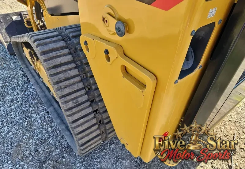 2019 Caterpillar 239D photo 22