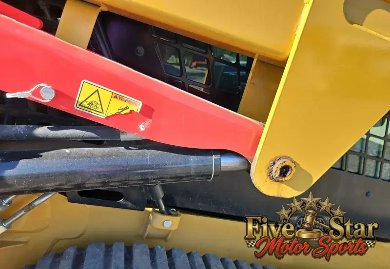 2019 Caterpillar 239D photo 21