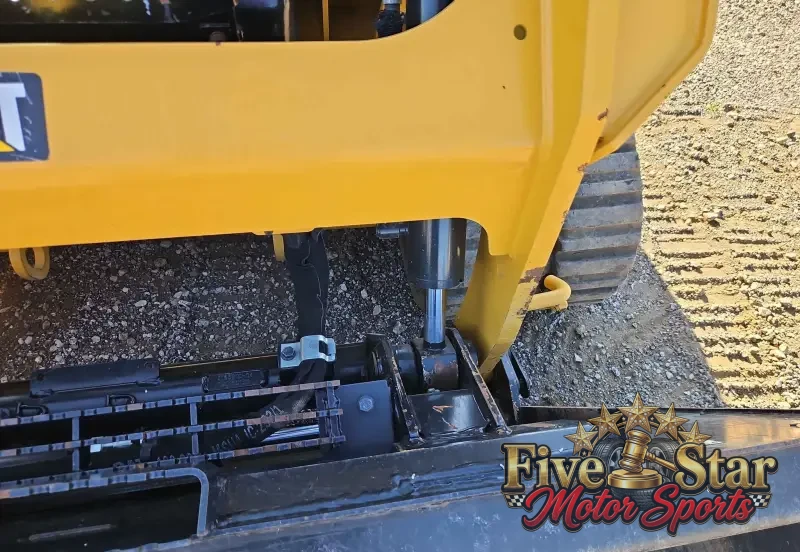 2019 Caterpillar 239D photo 16