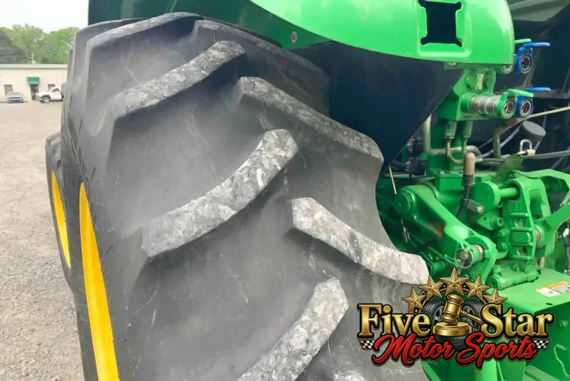 2013 John Deere 5100E MFWD photo 38