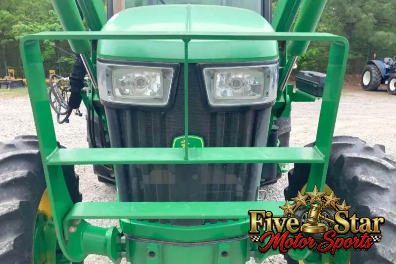 2013 John Deere 5100E MFWD photo 48