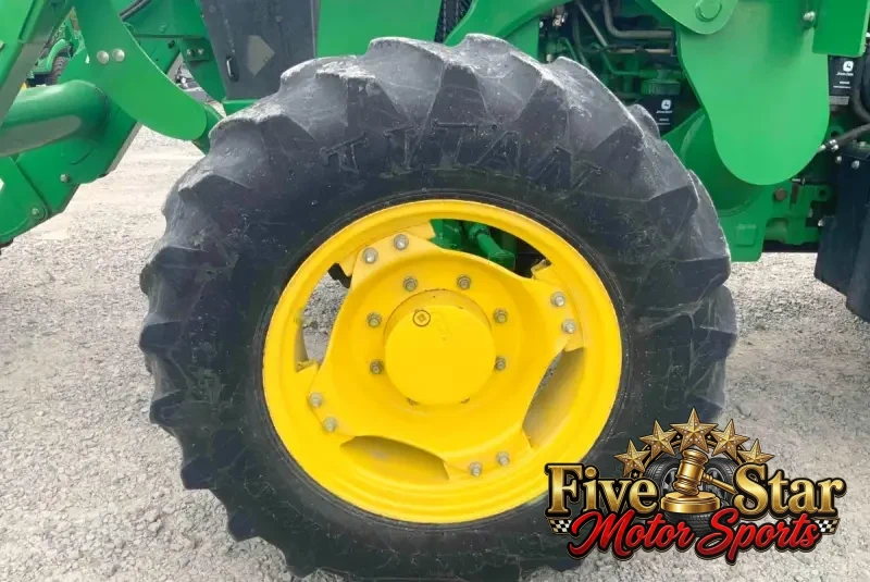 2013 John Deere 5100E MFWD photo 44