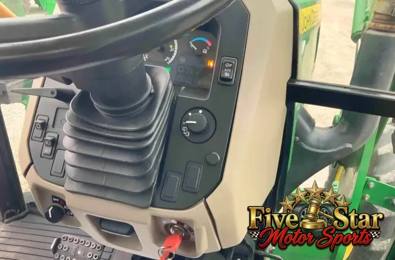2013 John Deere 5100E MFWD photo 22