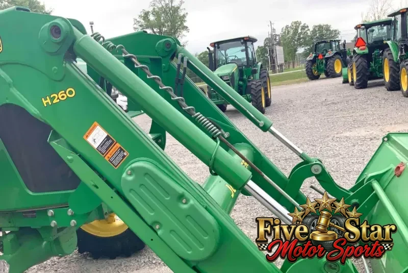 2013 John Deere 5100E MFWD photo 61