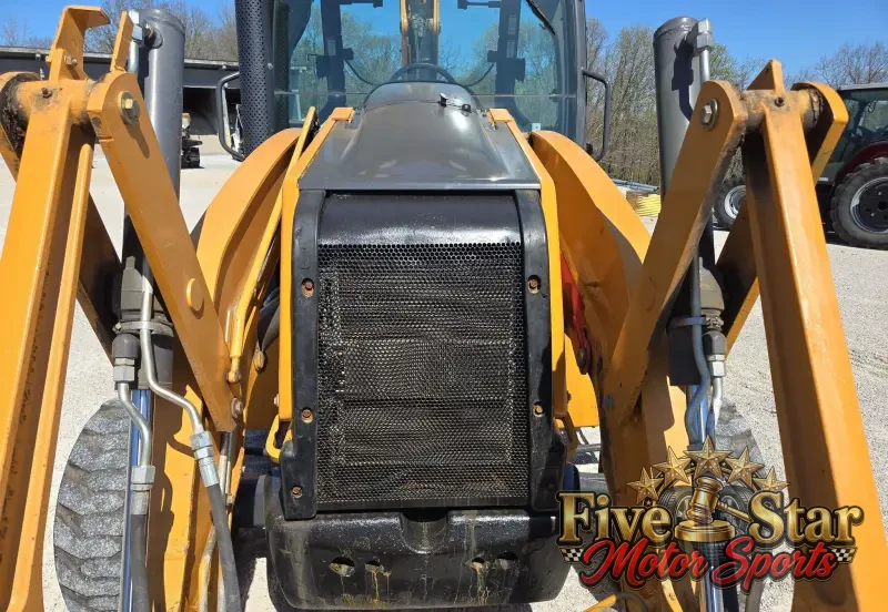 2016 Case 580 Super N photo 103