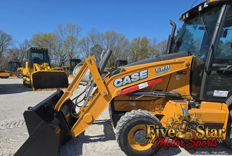2016 Case 580 Super N photo 11