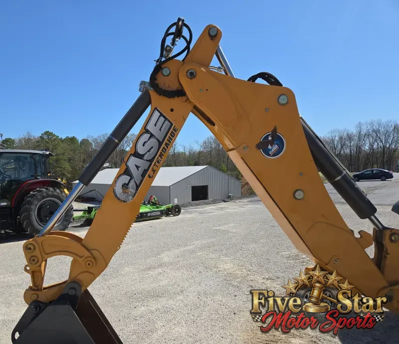 2016 Case 580 Super N photo 74