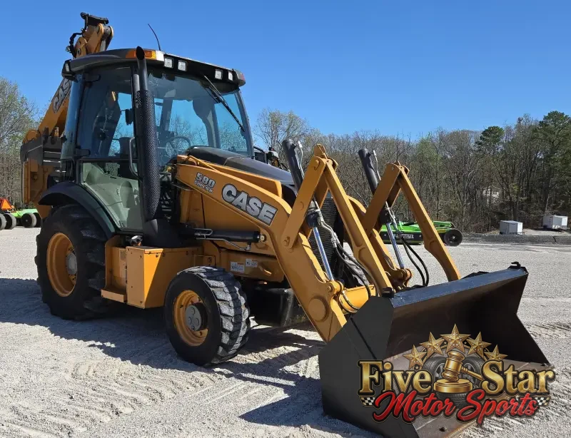 2016 Case 580 Super N photo 3
