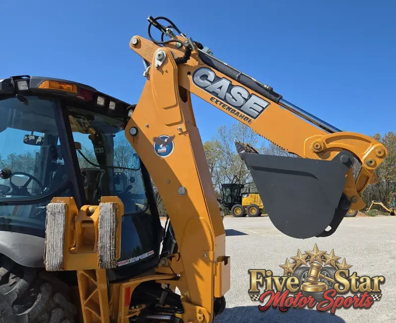 2016 Case 580 Super N photo 47