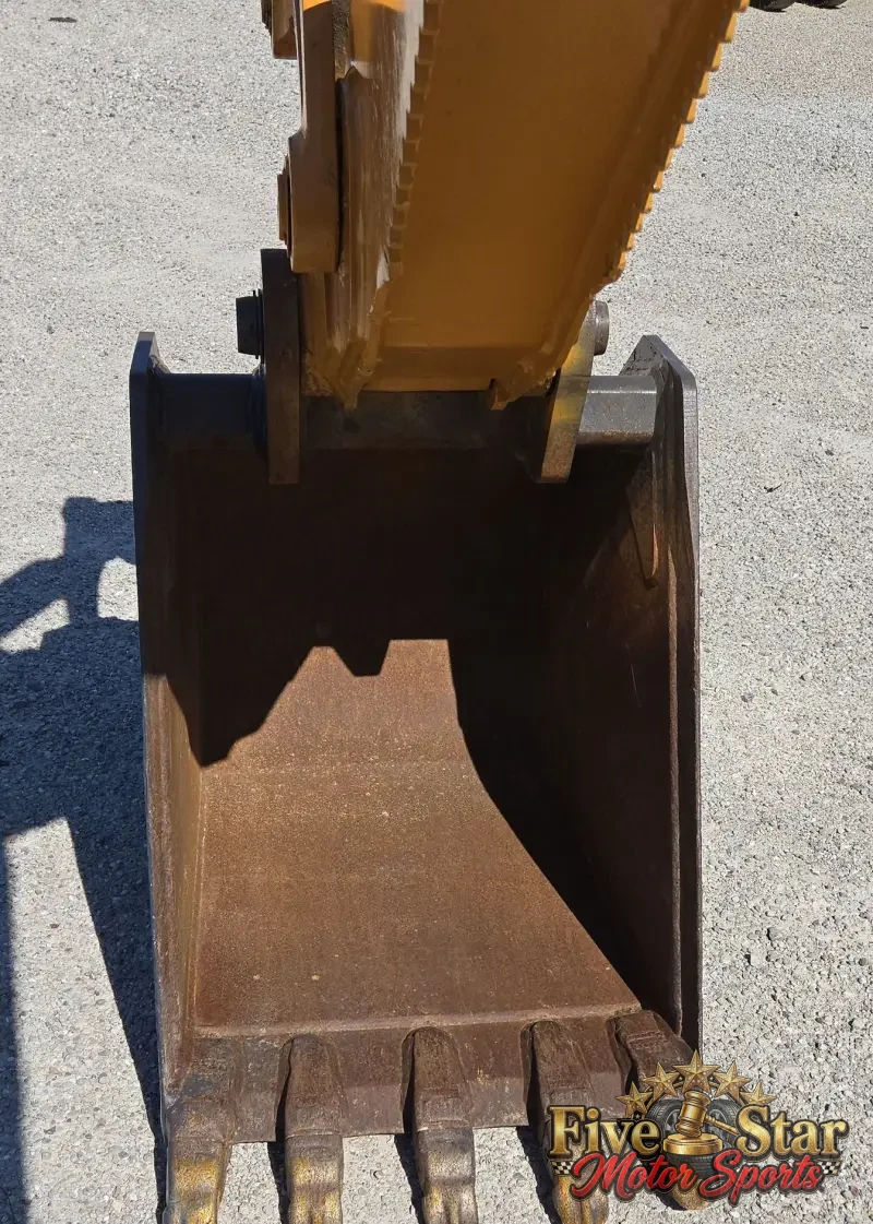 2016 Case 580 Super N photo 86