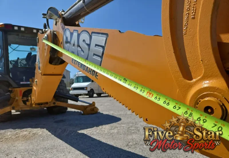 2016 Case 580 Super N photo 75