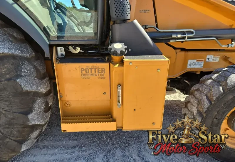 2016 Case 580 Super N photo 39