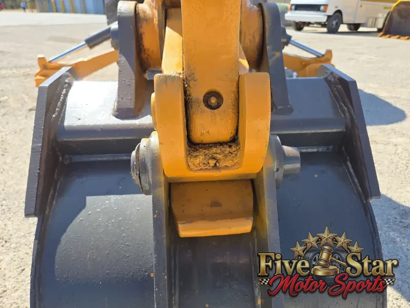 2016 Case 580 Super N photo 69