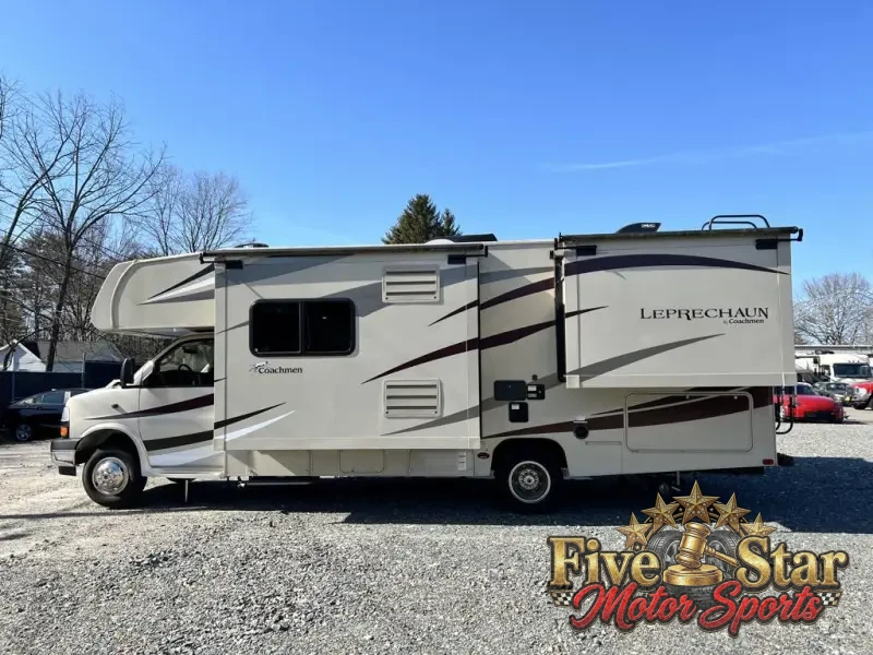 2019 Coachmen Leprechaun 260DS photo 21