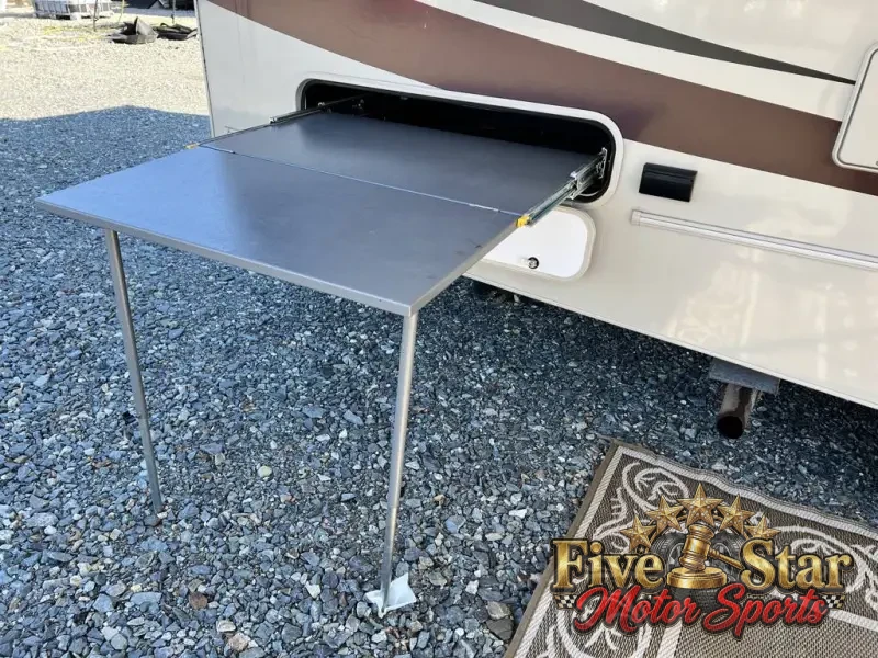 2019 Coachmen Leprechaun 260DS photo 22